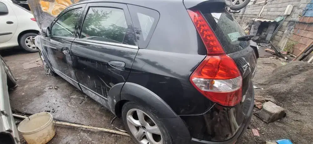 اچ سی کراس سوخته|خودرو سواری و وانت|نوشهر, |دیوار