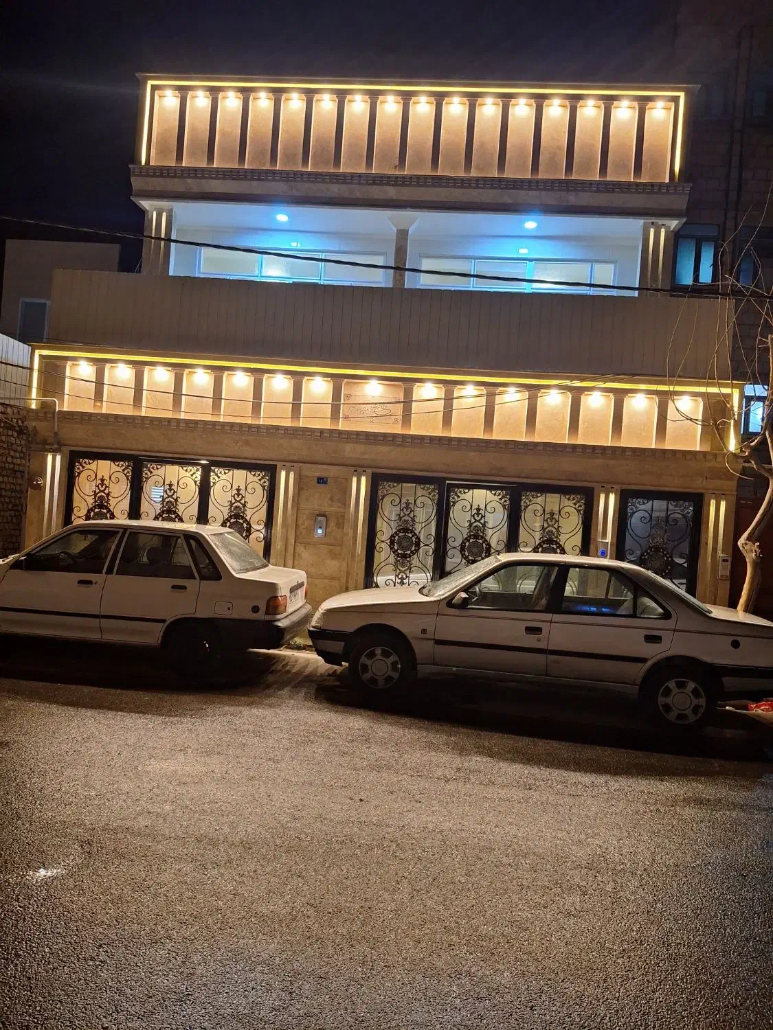 ویلایی ۳ واحد راه مجزا ۹متر بهر|فروش خانه و ویلا|قم, ولیعصر|دیوار