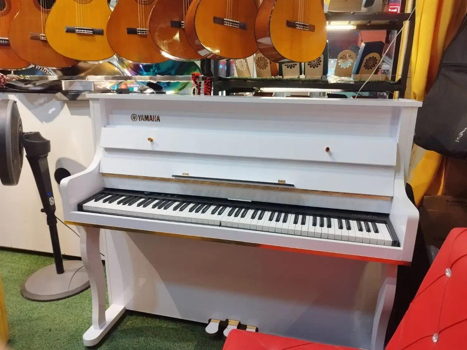 پیانو|پیانو، کیبورد، آکاردئون|تهران, شهرک صدرا|دیوار