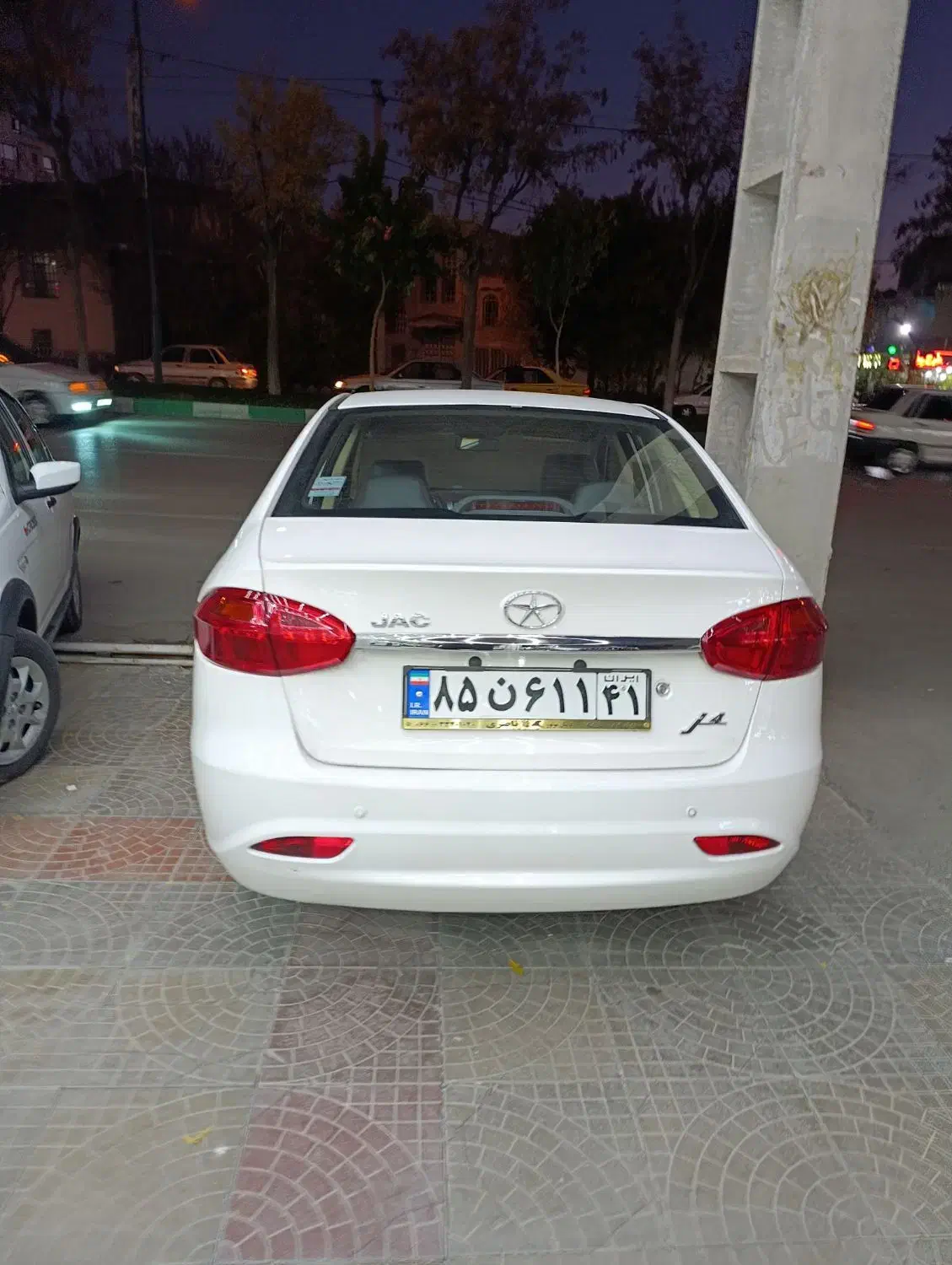 جک j4 1402|خودرو سواری و وانت|بروجرد, |دیوار