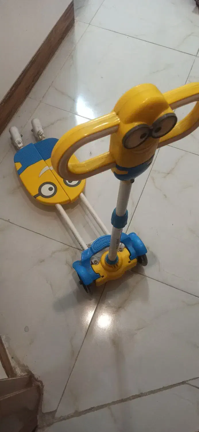 ساعت ایستاده و چند تیکه وسایل منزل|مبلمان خانگی و میز عسلی|نجفآباد, هفده شهریور|دیوار