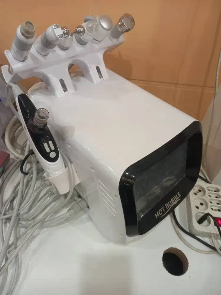 دستگاه فشیال هفتکاره مزورانه به همراه سایر لوازم|آرایشگاه و سالن‌های زیبایی|قزوین, |دیوار