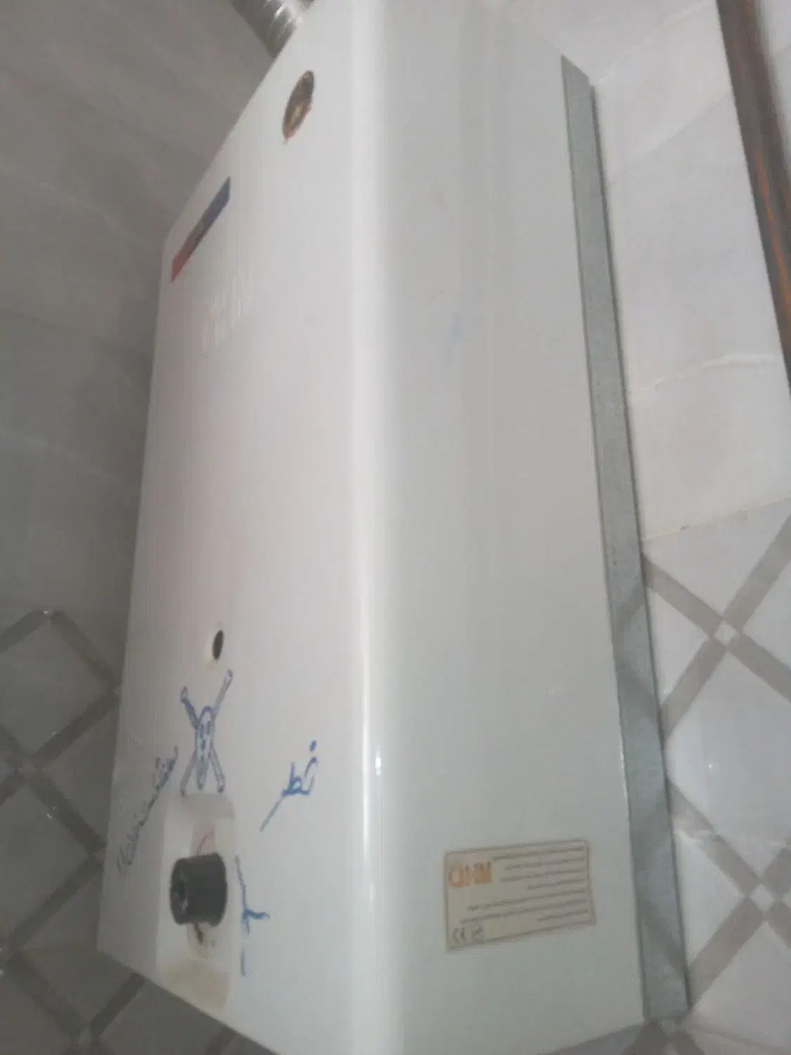 ابگرمکن سالم|آبگرمکن، پکیج، شوفاژ|مرودشت, علی‌آباد‎|دیوار