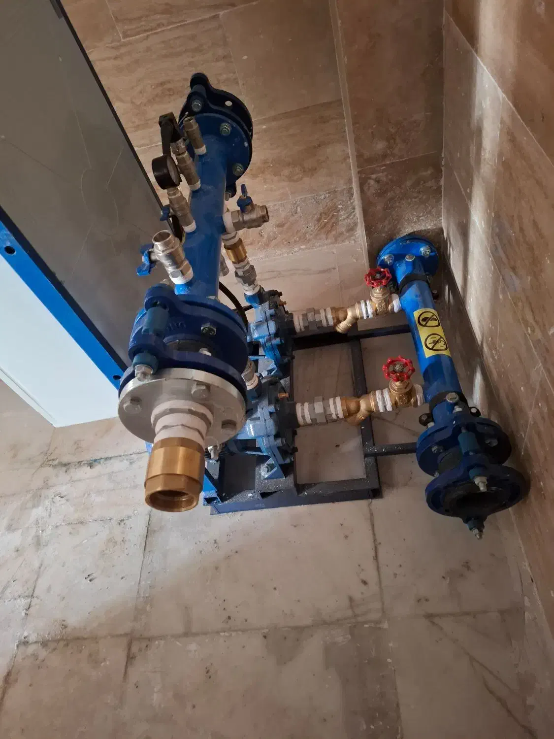 نیازمند نیرو جهت کار تاسیسات لوله کشی|خدمات پیشه و مهارت|خمین, |دیوار