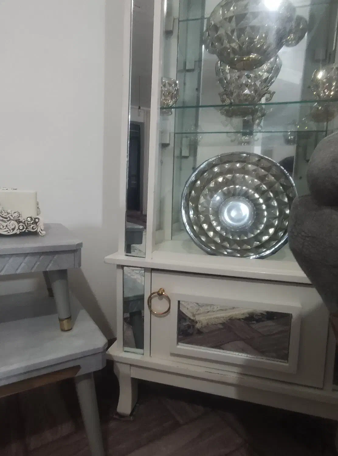 بوفه ایینه ای|بوفه، ویترین، کنسول|قیدار, |دیوار