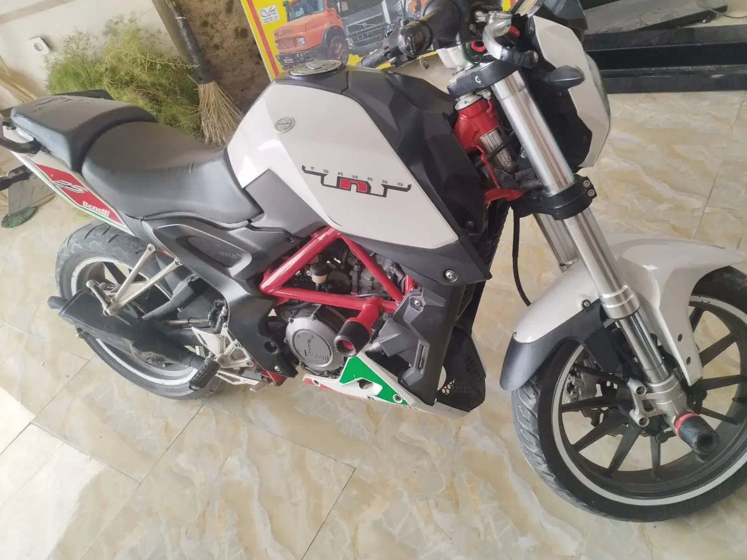 بنلی مدل ۲۵۰|موتورسیکلت|بندر گز, |دیوار