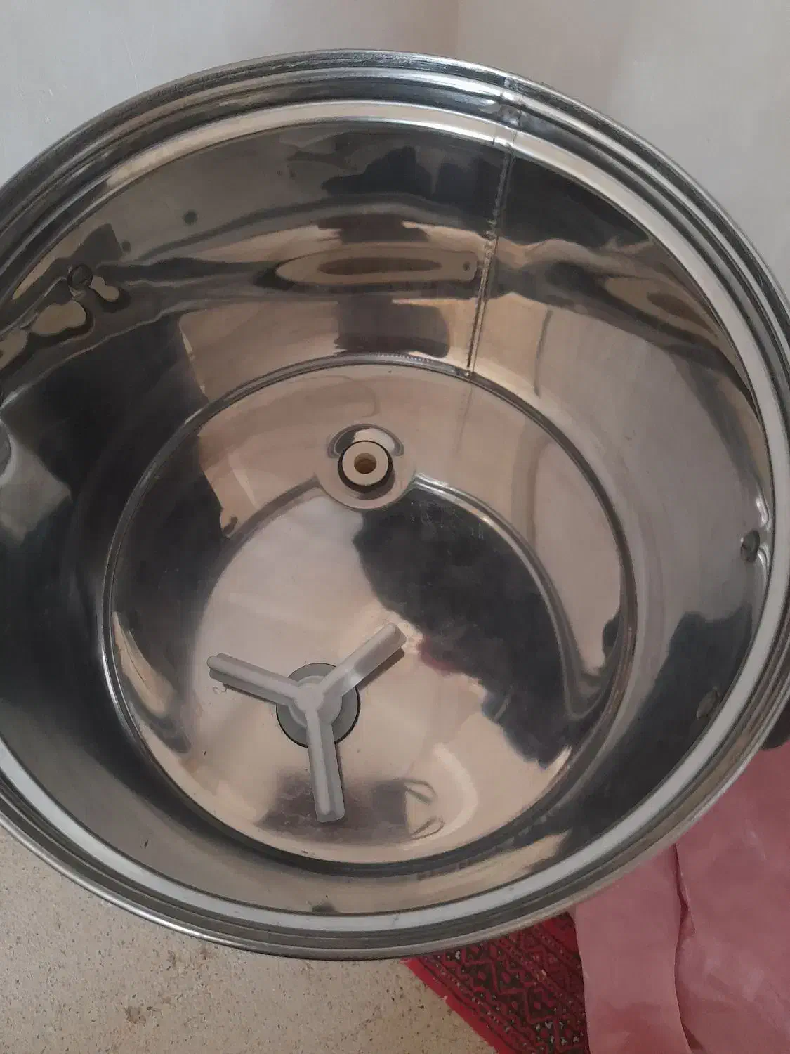 کره گیر برقی (مشک برقی)|سایر لوازم برقی|اندیمشک, |دیوار