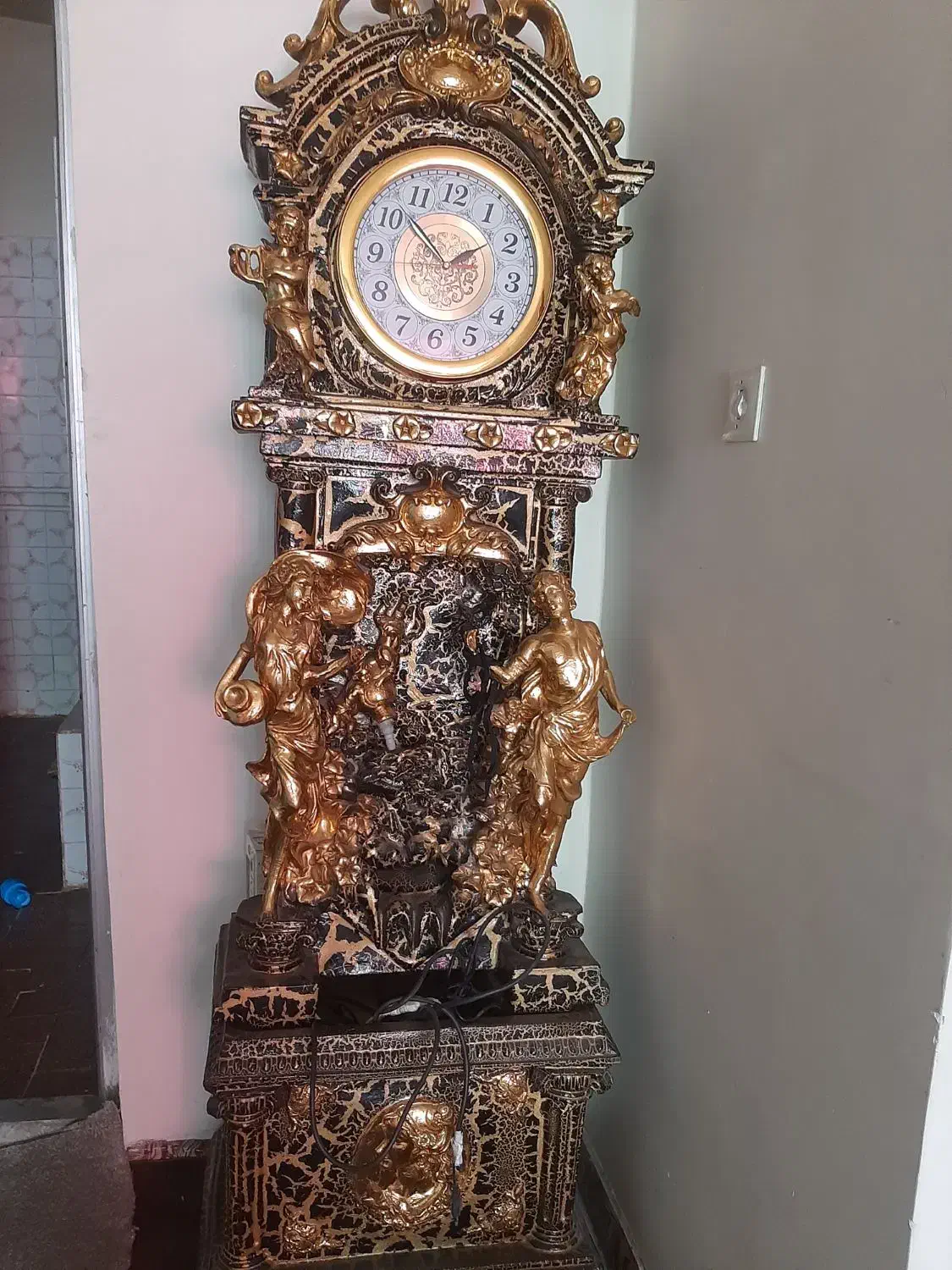 ب خاطر کمبود جا|ساعت دیواری و تزئینی|تهران, شهرک استقلال|دیوار