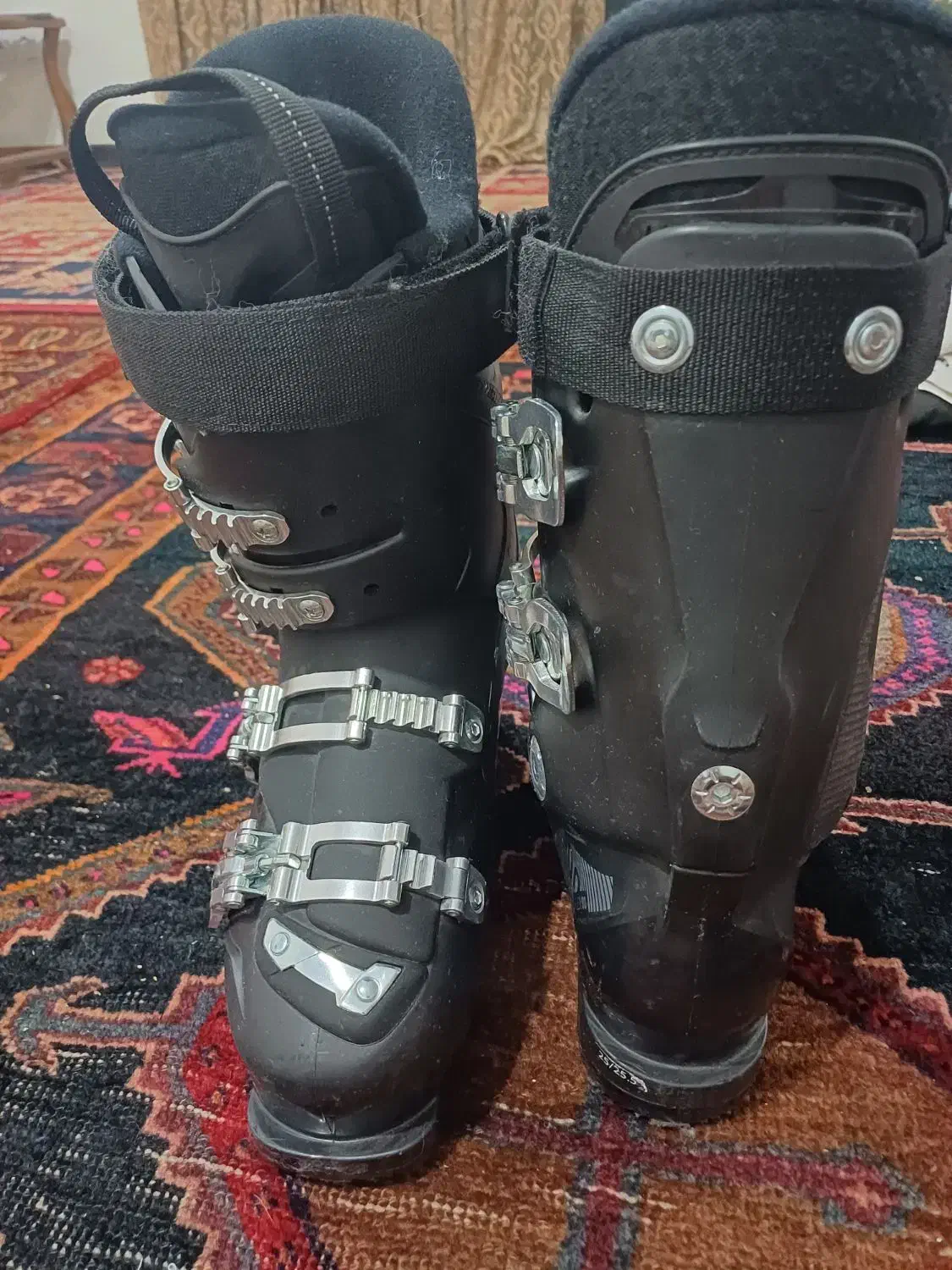 کفش اسکی|ورزشهای زمستانی|دماوند, گیلاوند|دیوار