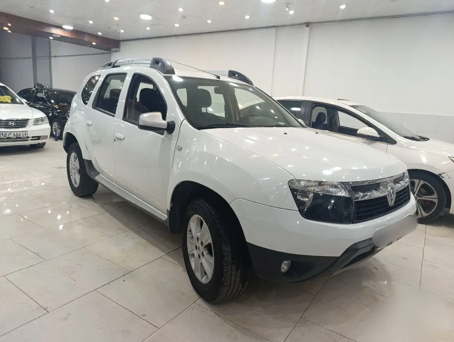 داستر بدون رنگ بسیار کم کار|خودرو سواری و وانت|قائمشهر, |دیوار