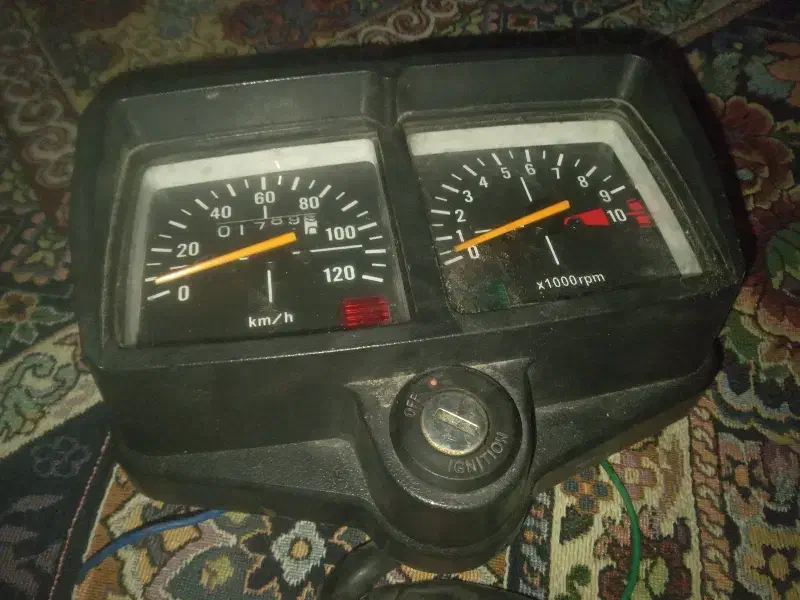 کیلومتر با چراغ جلو سفید|قطعات یدکی و لوازم جانبی|میناب, |دیوار