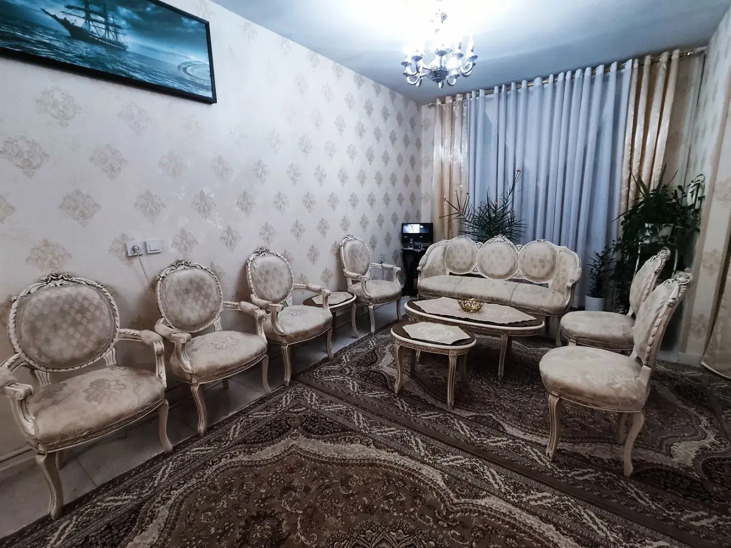 مبل استیل|مبلمان خانگی و میز عسلی|اندیشه, اندیشه فاز ۴|دیوار