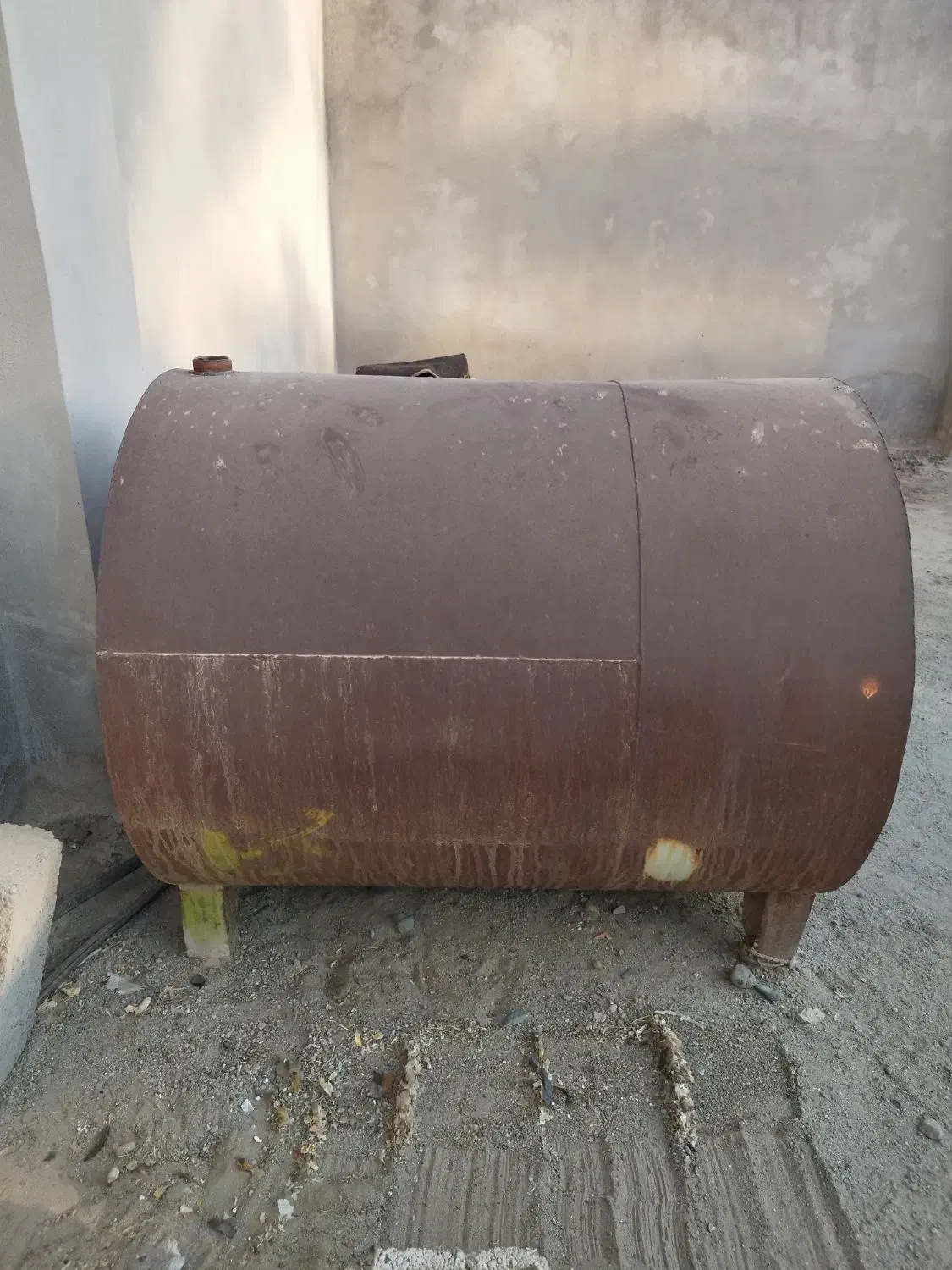 تانکر فلزی|مصالح و تجهیزات ساختمان|جیرفت, |دیوار