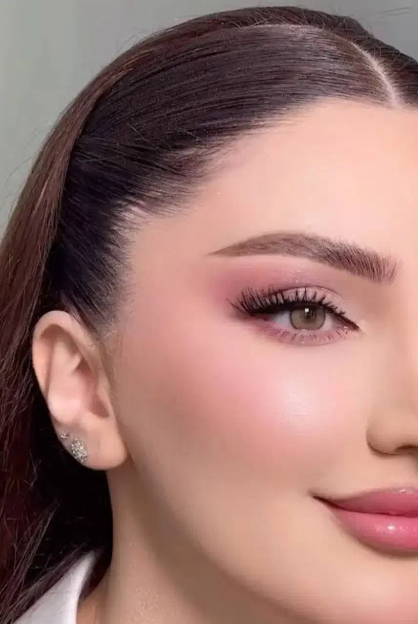 نیازمند مدل و مشتری میکاپ|خدمات آرایشگری و زیبایی|صدرا-فارس, فاز ۱|دیوار