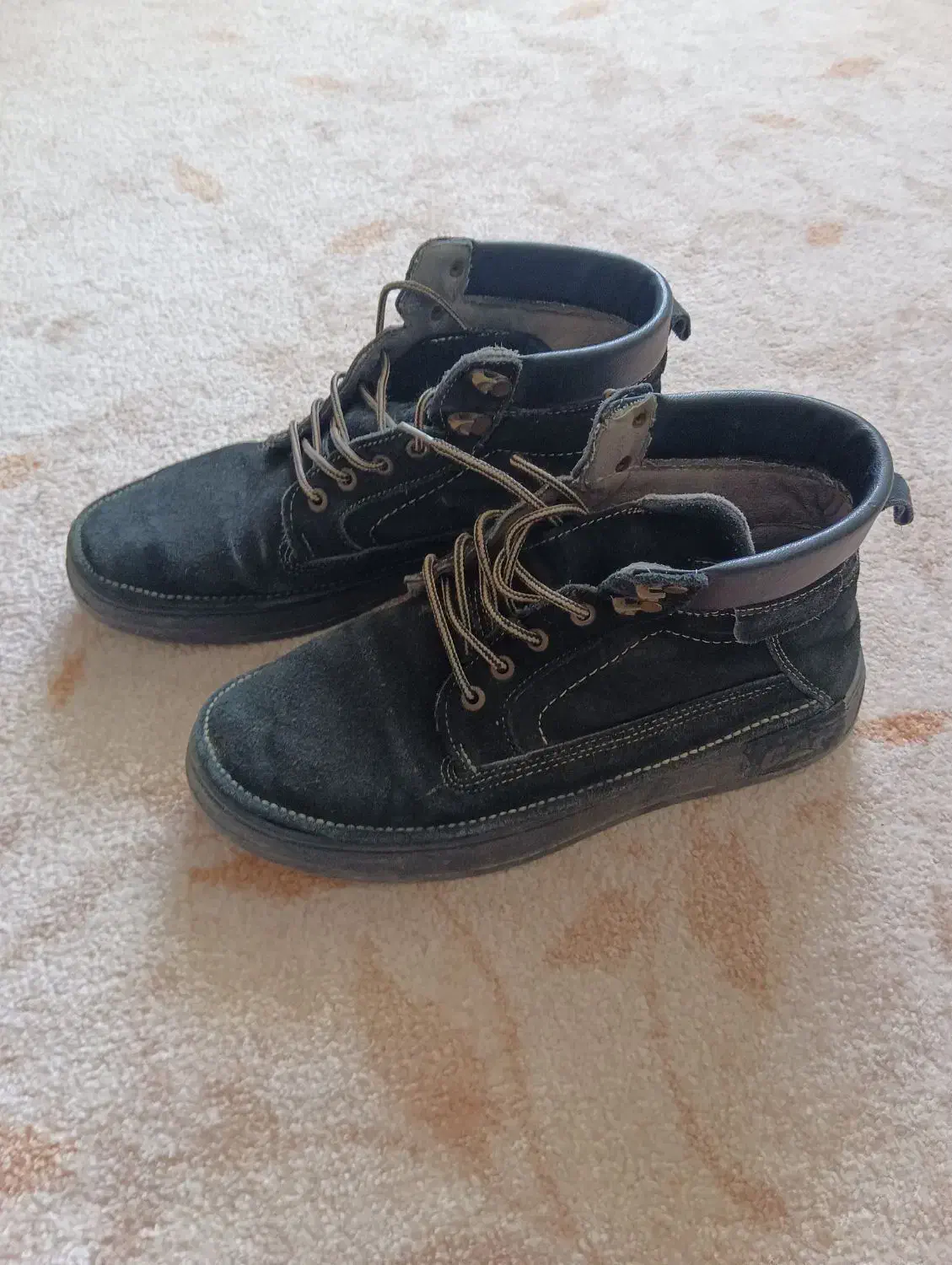 نیم پوت چرم کاملا سالم|کیف، کفش، کمربند|بوکان, |دیوار