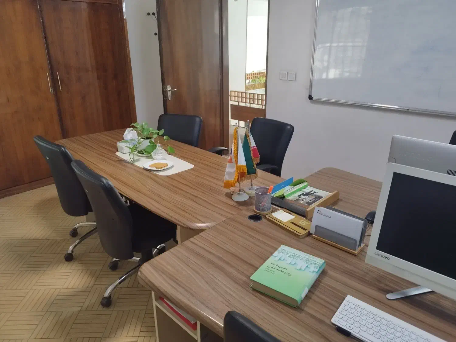 فضای کار اشتراکی|اجارهٔ کوتاهمدت دفتر کار و فضای آموزشی|مشهد, کلاهدوز|دیوار