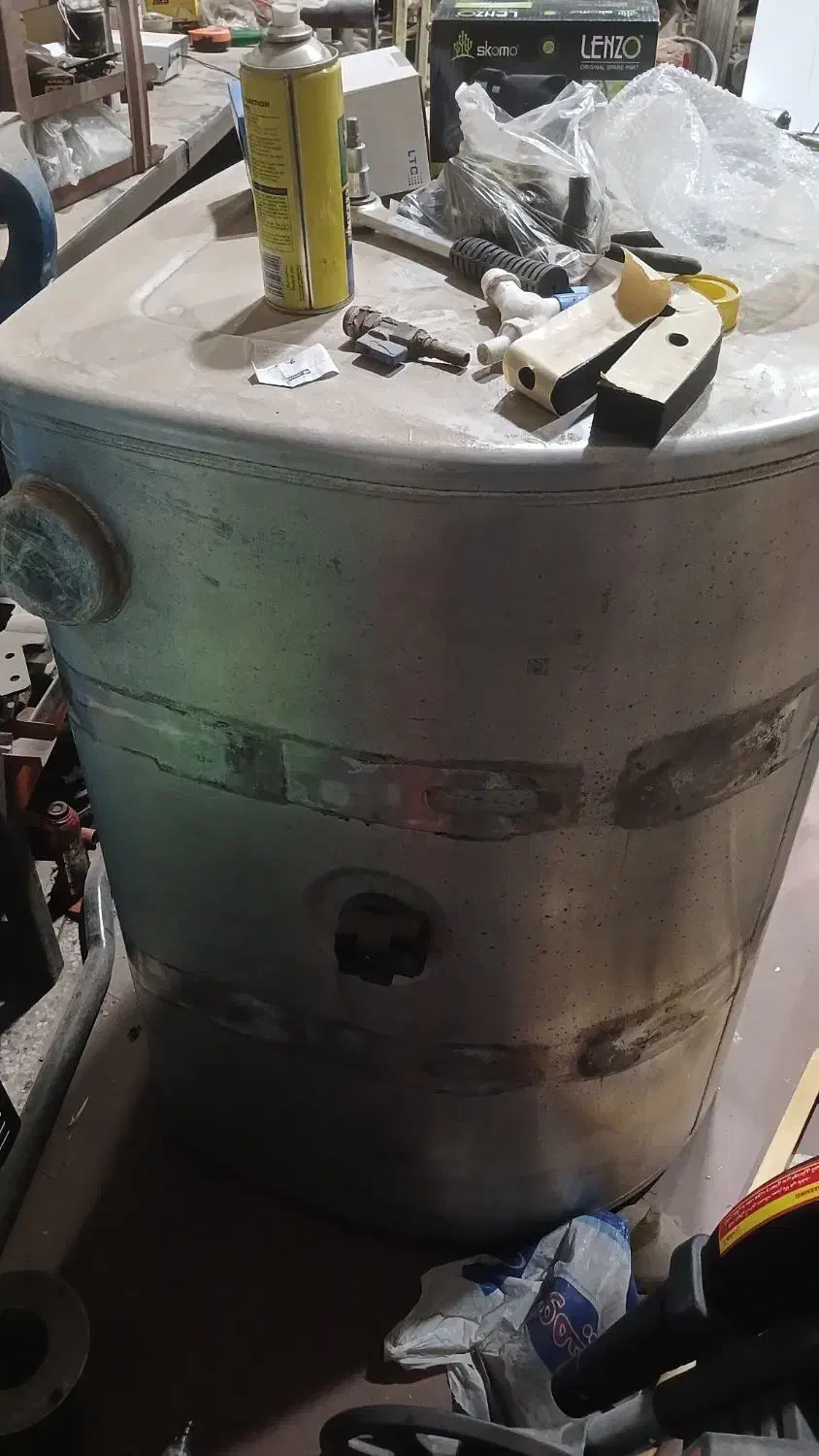 باک گازوییل ولوو اف اچ|قطعات یدکی و لوازم جانبی|نائین, |دیوار