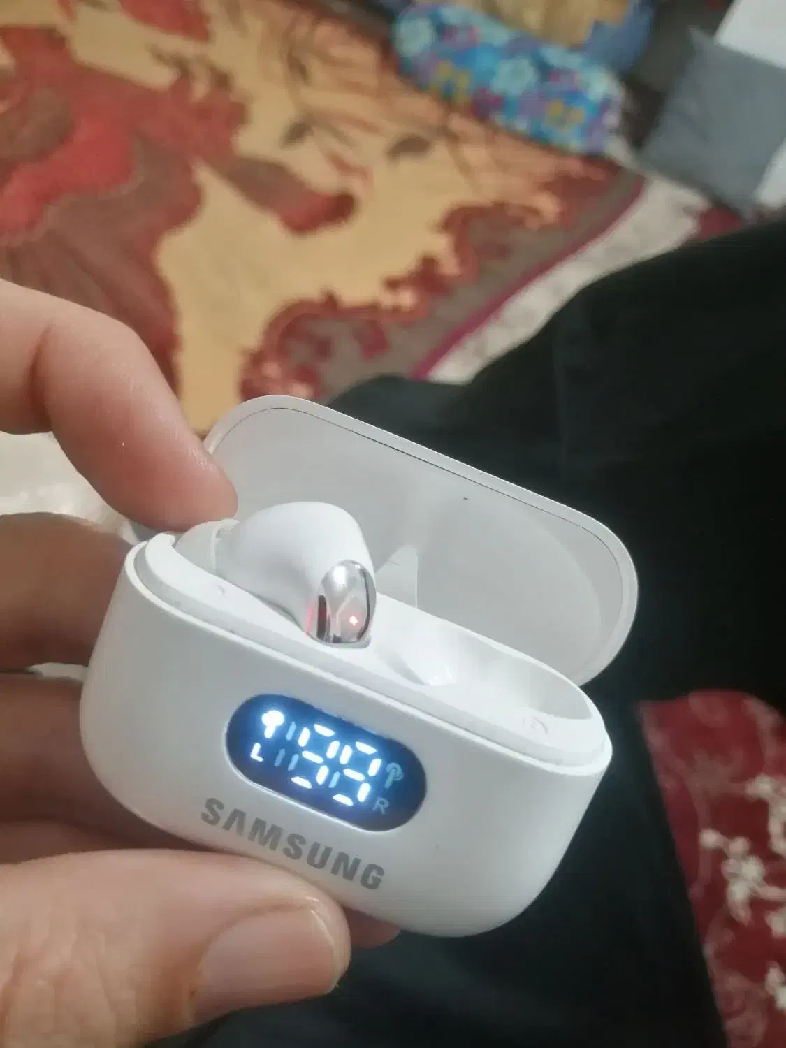 ایرپاد|لوازم جانبی موبایل و تبلت|صومعه‌سرا, |دیوار