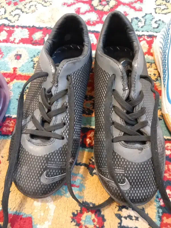 چند جفت کفش پسرانه از 6تا 9سال|کیف، کفش، کمربند|هشتگرد, فاز ۱ مهستان|دیوار