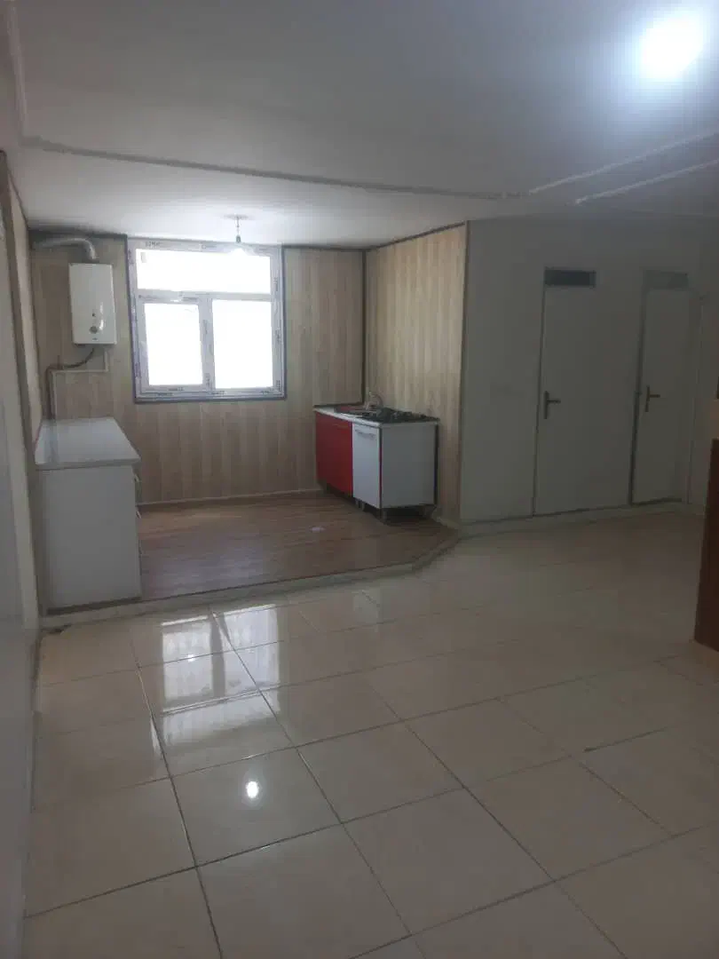 ۷۰متر ۲خواب طبقه اول مناسب اداری و مسکونی