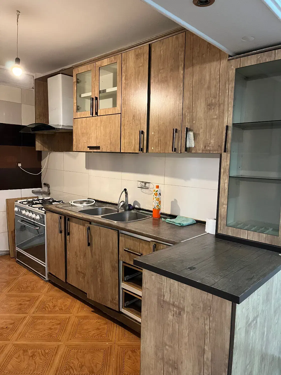 اجاره واحد آپارتمان مبله روزانه با بالکن و پارکینگ|اجارهٔ کوتاه‌مدت آپارتمان و سوئیت|کرج, شاهین‌ویلا|دیوار