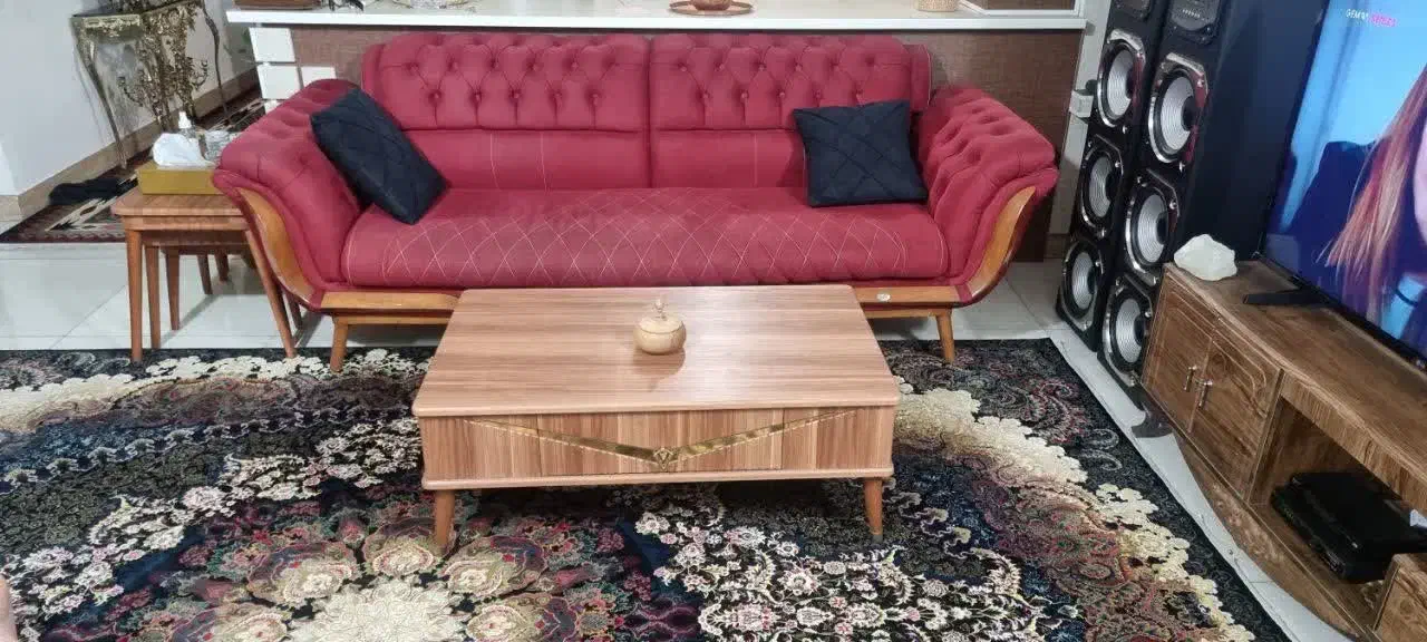 کاناپه سه نفره دو عدد|مبلمان خانگی و میز عسلی|نسیم‌شهر, |دیوار