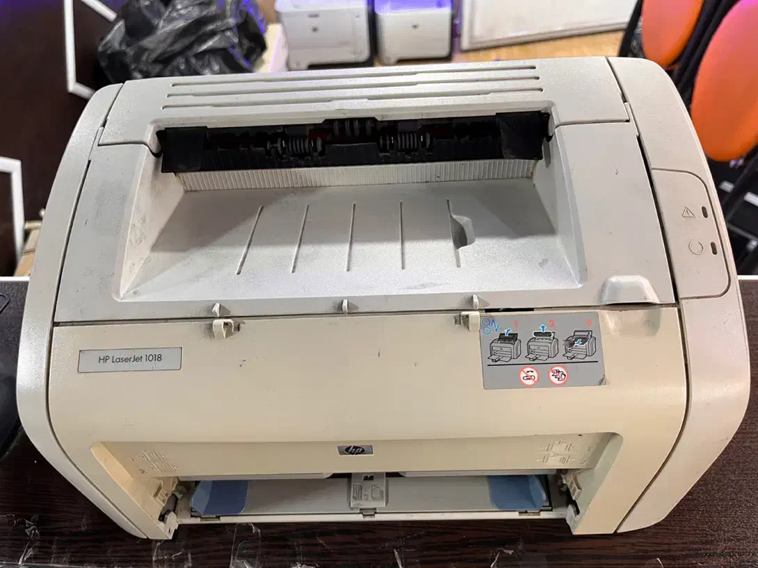 پرینتر لیزری HP مدل 1018|پرینتر، اسکنر، کپی، فکس|قزوین, |دیوار