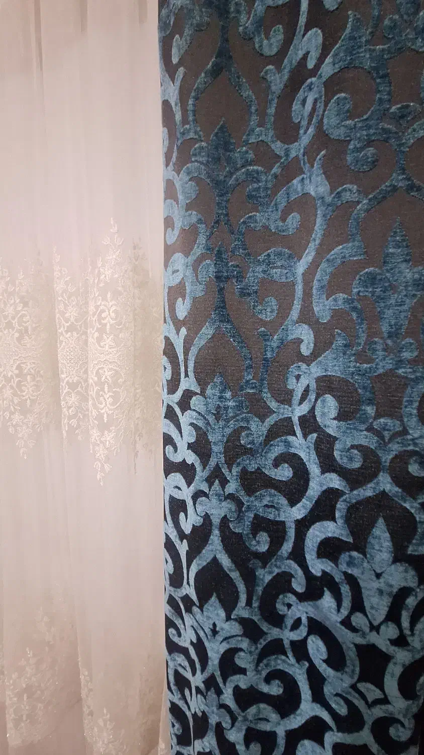 پرده همراه با والن|پرده، رانر، رومیزی|آبیک, |دیوار