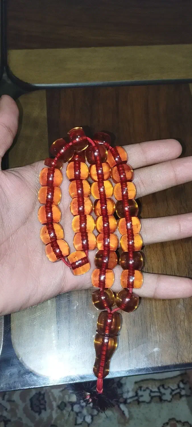 تسبیح سندلوس|کلکسیون اشیاء عتیقه|بانه, |دیوار