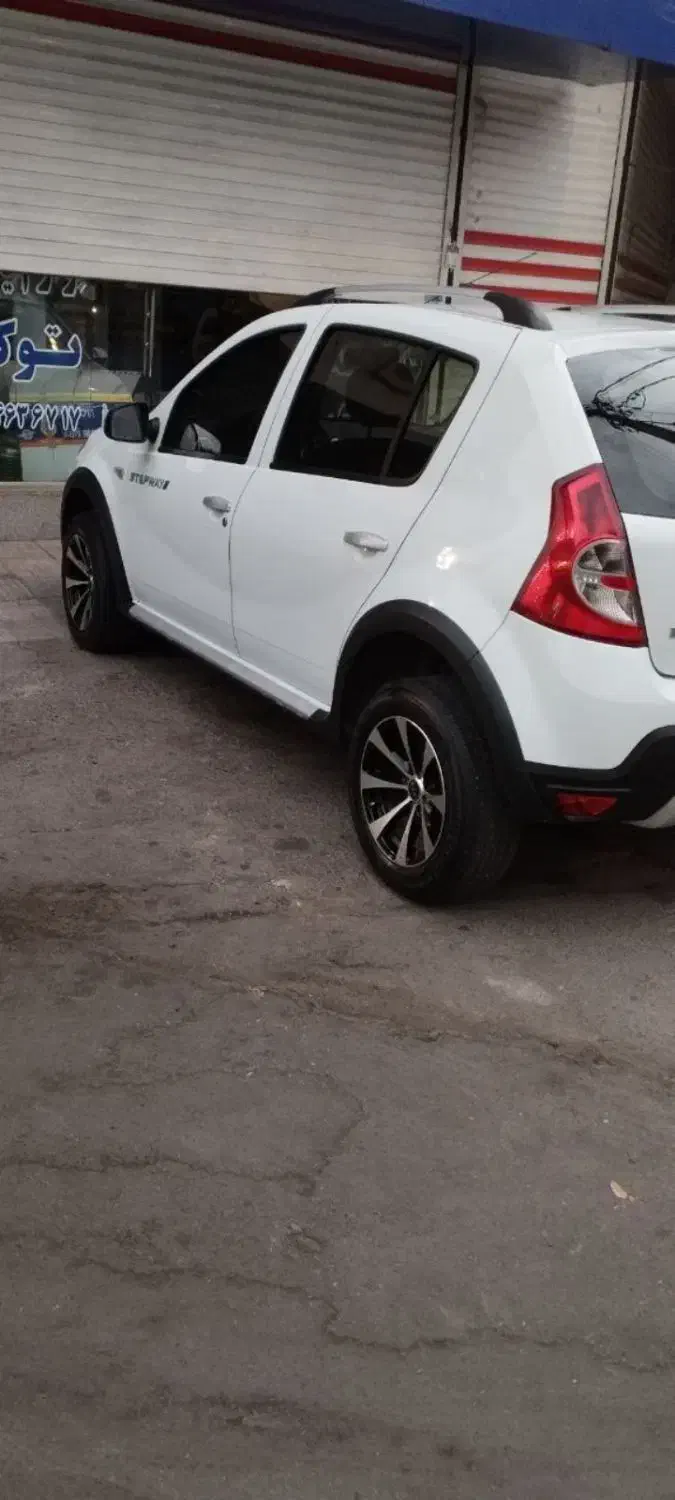 رنو ساندرو استپ وی دنده مدل ۹۷ معاوضه با لیفان ۸۲۰|خودرو سواری و وانت|کرج, باغستان|دیوار