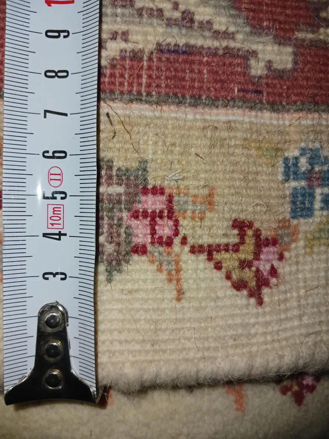 فرش دستباف پشم و ابریشم نو و سالم|فرش|یزد, |دیوار