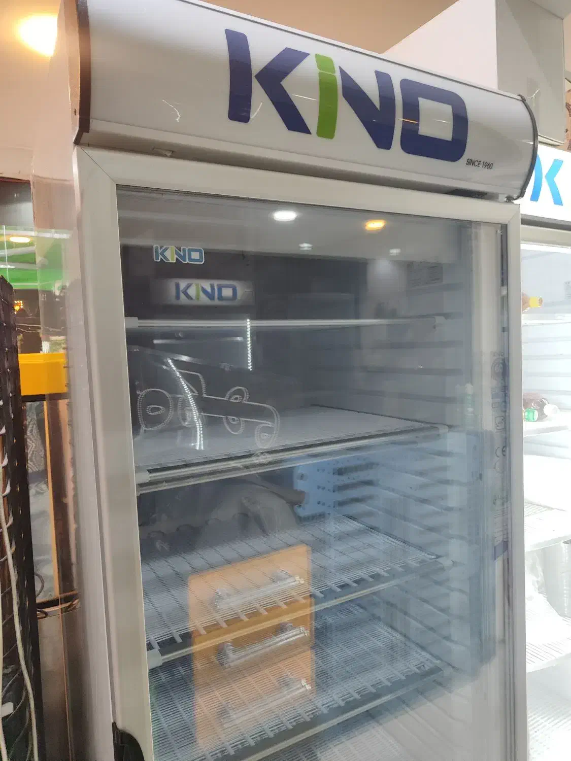 فریزر ایستاد یخچال ایستاده کینو عرض۸۰|فروشگاه و مغازه|کرج, کوی زنبق|دیوار