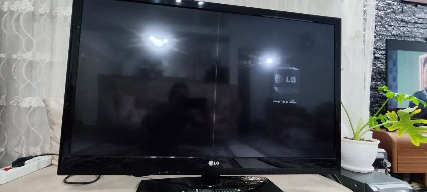 ال ای دی ۴۲ اینچ ال جی|تلویزیون و پروژکتور|هشتگرد, شهرک راه آهن|دیوار