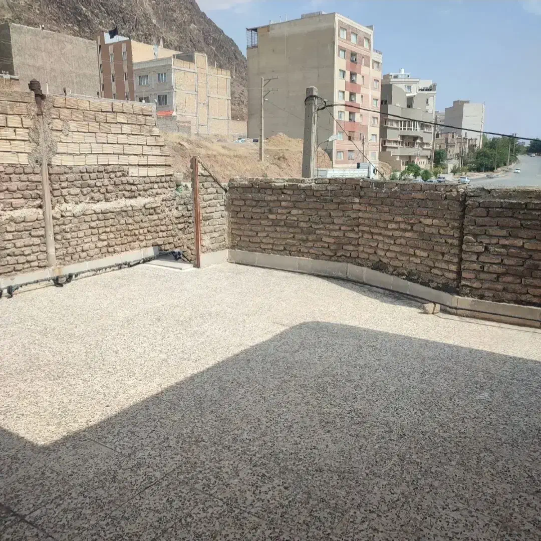 ویلایی طبقه بالا، متراژ120،کوی اساتید،خ شادمان دوم|اجارهٔ خانه و ویلا|خرم‌آباد, |دیوار