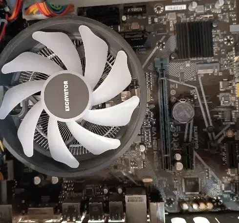 باندل نسل ۱۰ با cpu i3 10100f با رم ۱۶ و فن Q5|قطعات و لوازم جانبی رایانه|مشهد, حسینآباد|دیوار