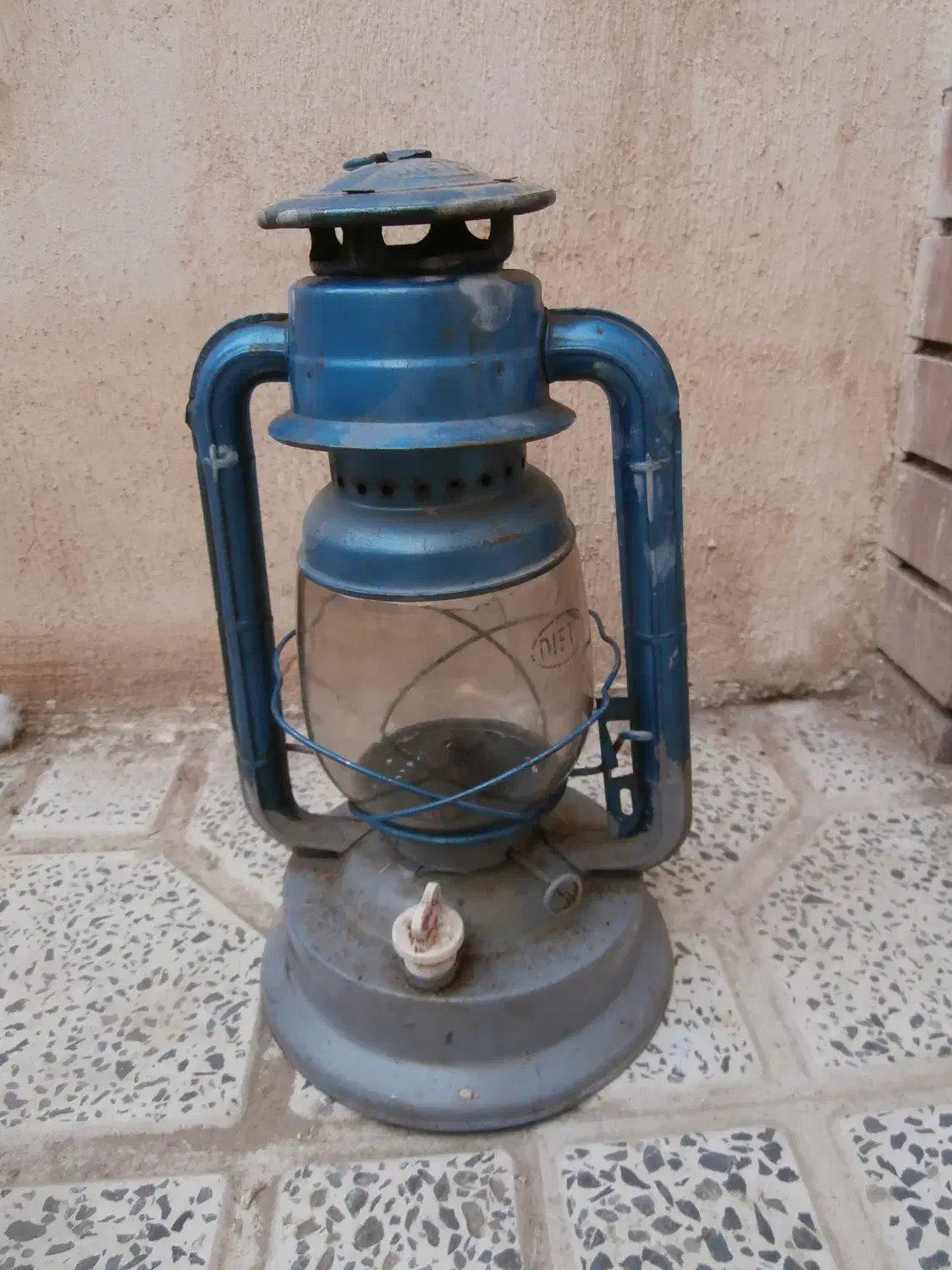 فانوس|لامپ و چراغ|تکاب, |دیوار