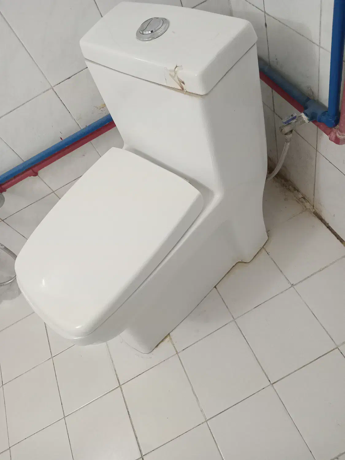 توالت فرنگی|لوازم سرویس بهداشتی|شاهینشهر, نظامی|دیوار