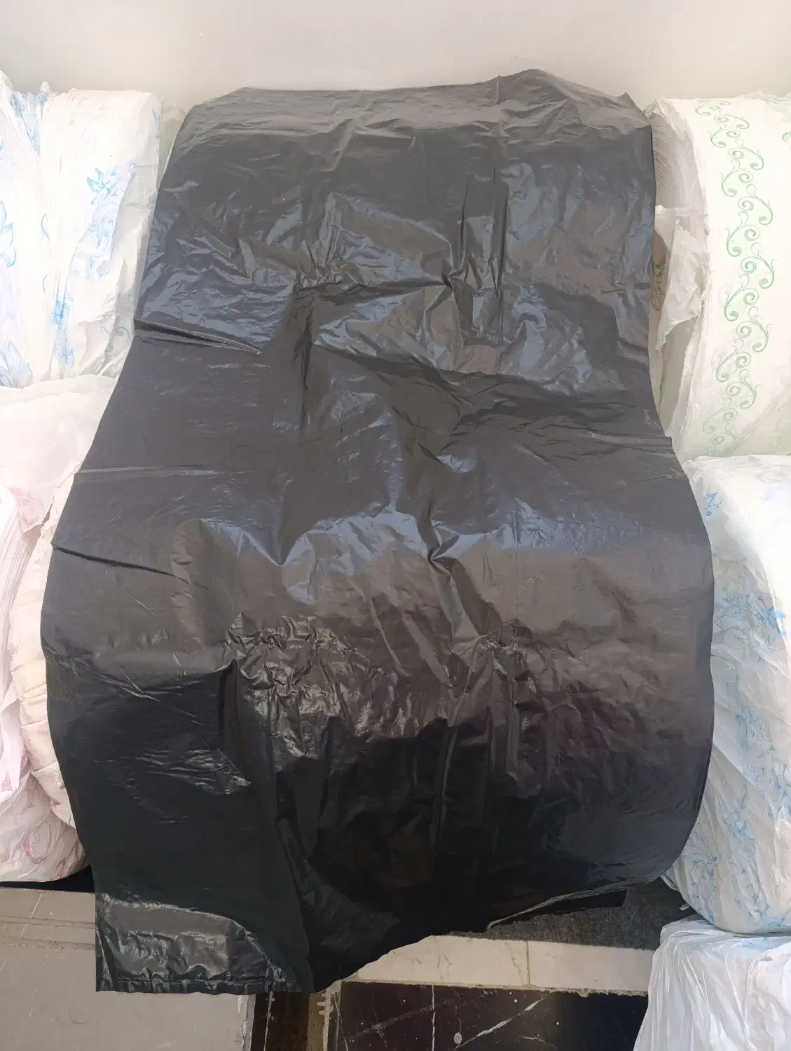 کیسه فریزر و کیسه زباله|ظروف نگهدارنده، پلاستیکی، یک‌بارمصرف|اردبیل, |دیوار