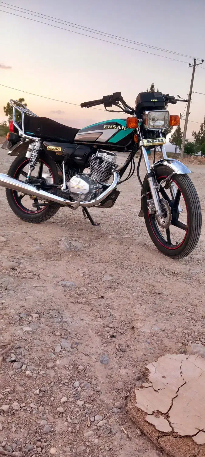 هندا ۱۵۰ مدل ۱۴۰۳ و احسان ۲۰۰ مدل ۱۴۰۲|موتورسیکلت|شیروان (خراسان), |دیوار
