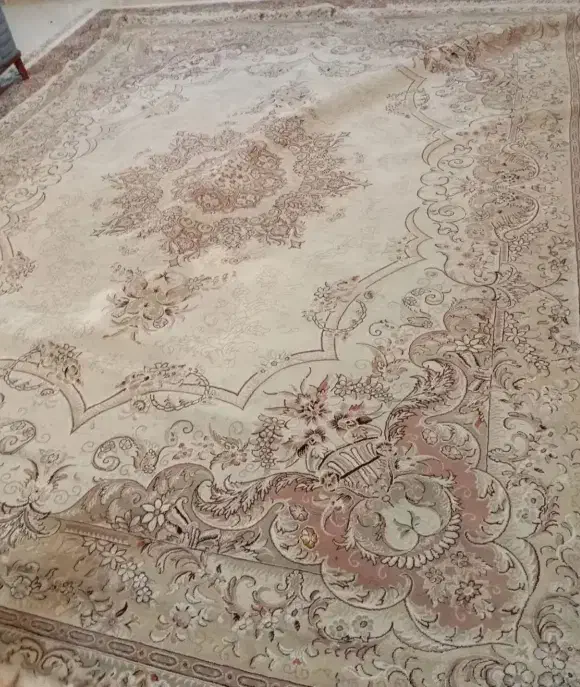 فرش|فرش|مشهد, هفت تیر (نه دره)|دیوار