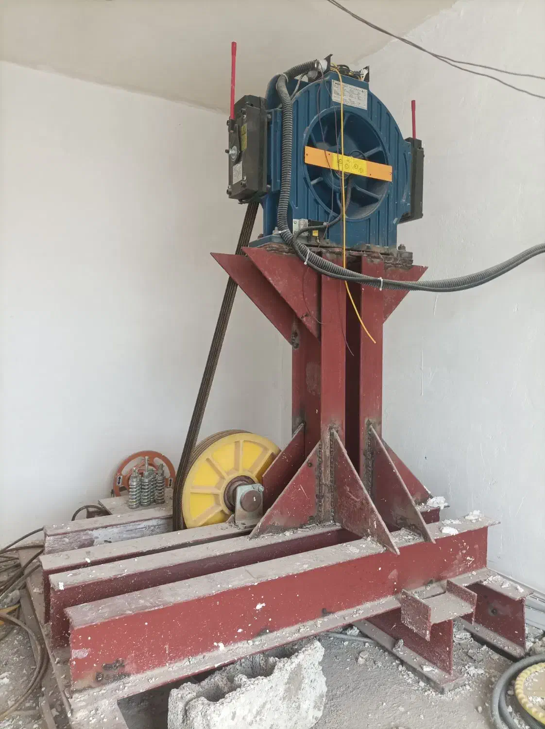 سرویس و تعمیر  اسانسور و بالابر|خدمات پیشه و مهارت|ورامین, ورامین|دیوار