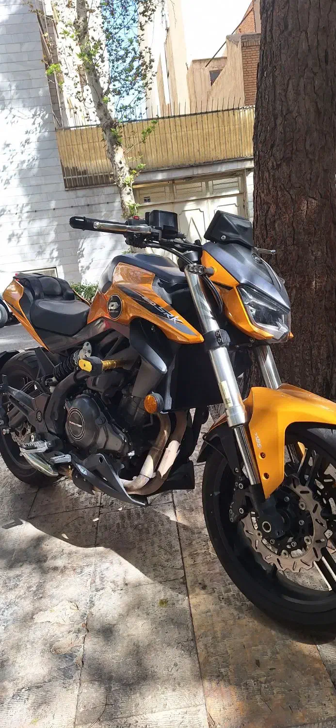 بنلی جفت۳۰۰(کیوجی) در حد خشک و صفر|موتورسیکلت|تهران, نازیآباد|دیوار