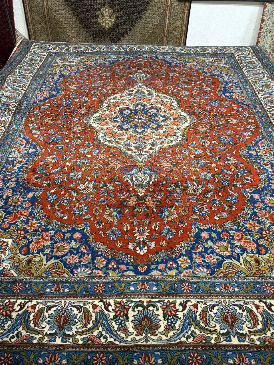 ۹متری تک‌ بختیار(حراج پاییزی فرش خیام)|فرش|کرج, کوی امامیه|دیوار