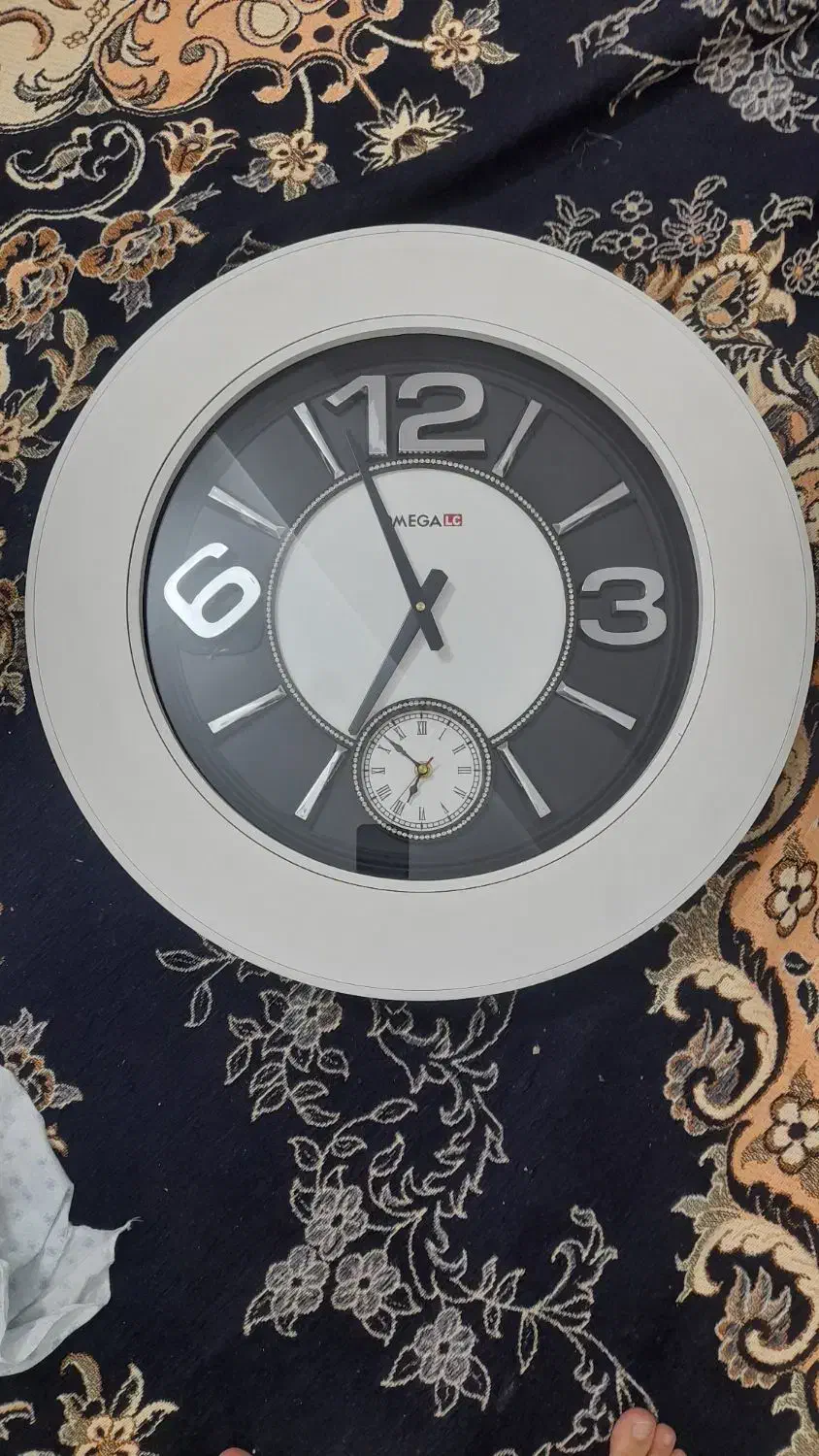 ساعت دیواری|ساعت دیواری و تزئینی|قم, پردیسان|دیوار