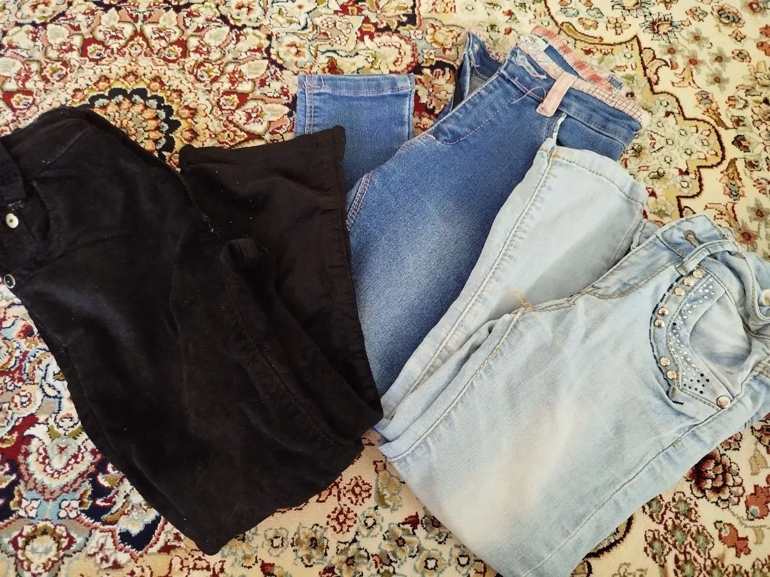 لباس دخترانه|کفش و لباس بچه|مبارکه, |دیوار