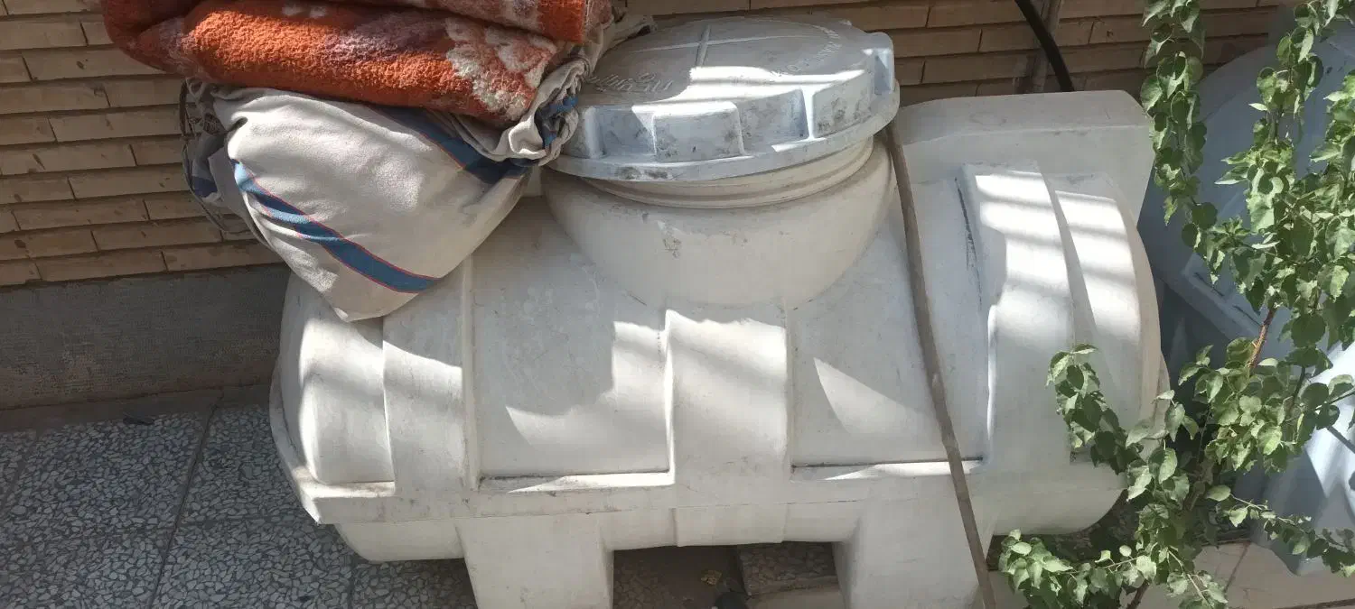 کندانسور و مخزن ۴۰۰ لیتری|ماشین‌آلات صنعتی|فولادشهر, A4|دیوار