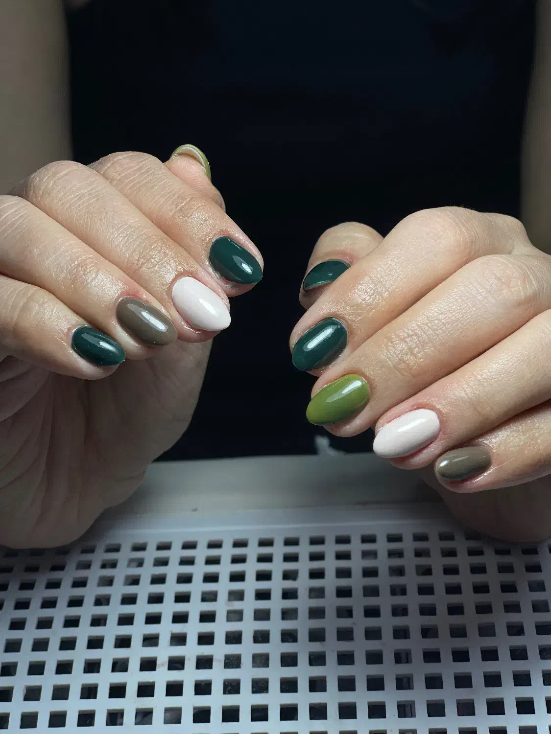 خدمات تخصصی ناخن با تخفیف ویژ با رنگای ترند پاییزی|خدمات آرایشگری و زیبایی|کیش, |دیوار