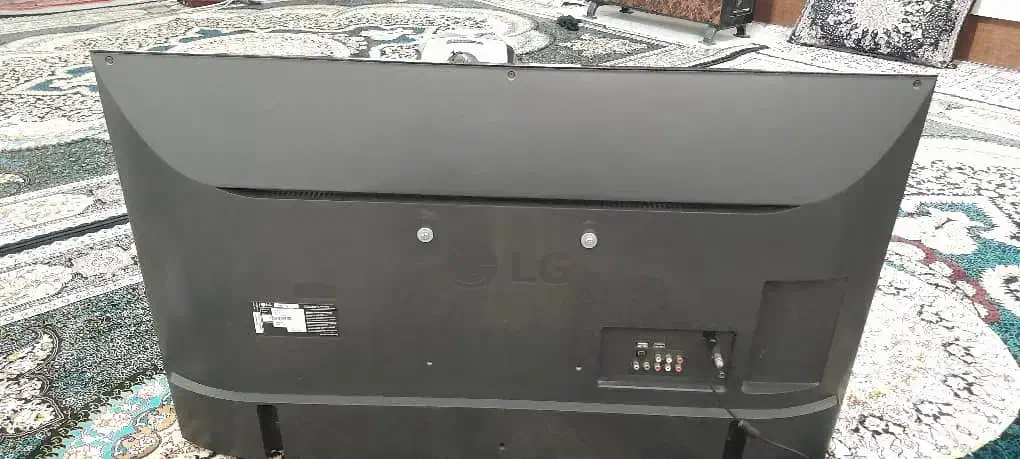 تلویزیون ال جی ۴۳ اینچ|تلویزیون و پروژکتور|ملارد, |دیوار