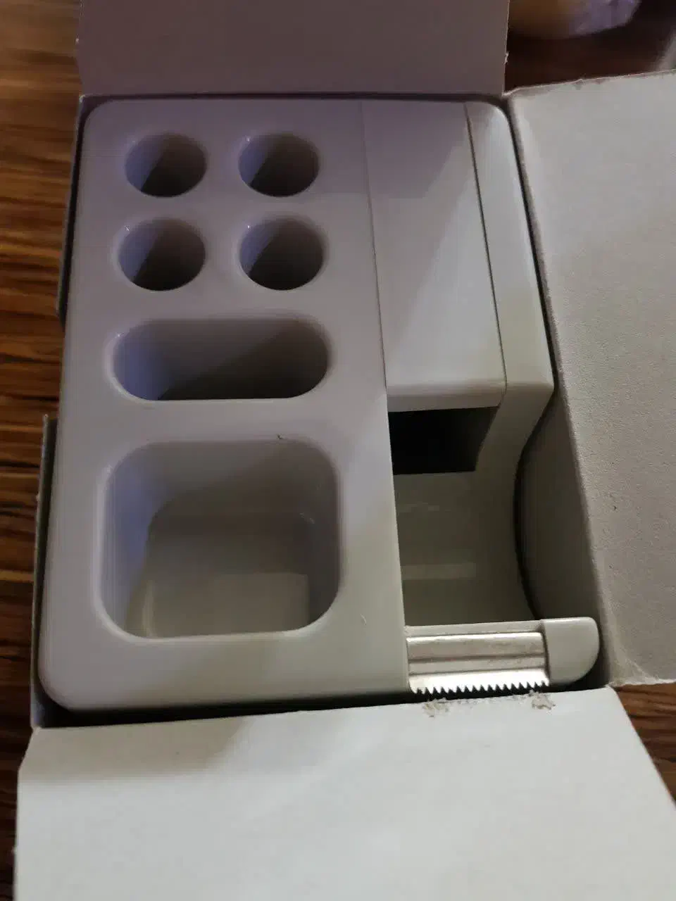 پایه چسب و جا مدادی|لوازم التحریر|شاهین‌شهر, شهرک میلاد|دیوار