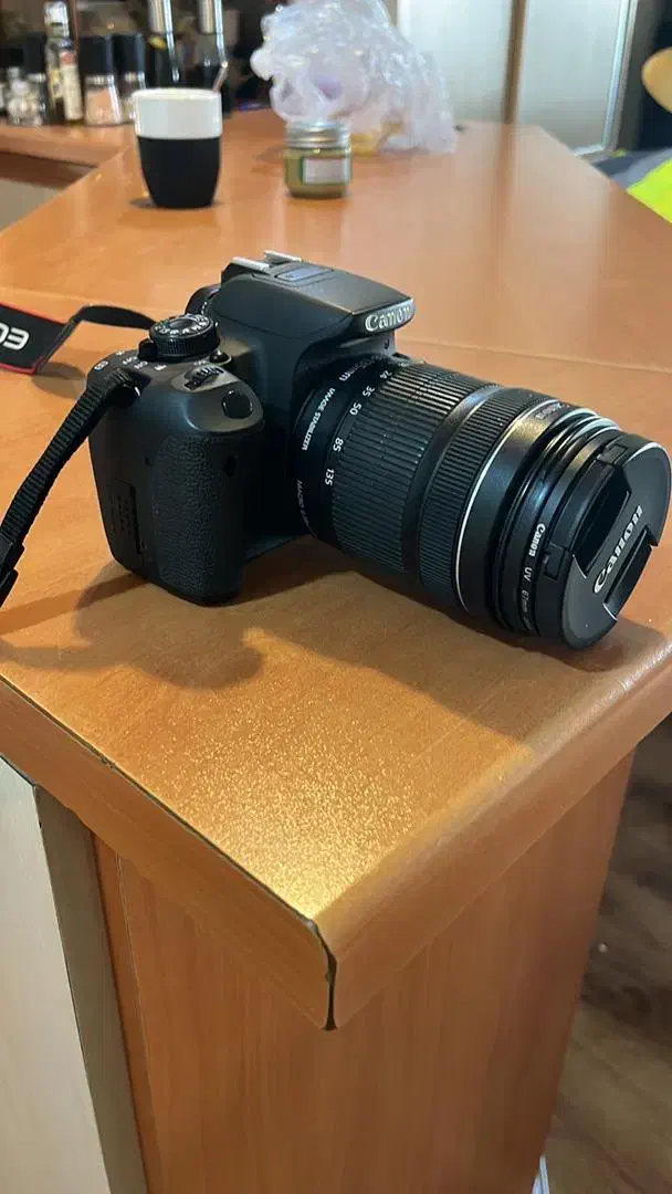 Canon 700d|دوربین عکاسی و فیلمبرداری|تهران, باغ فیض|دیوار